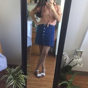 Floral Button-Down Collared Crop Top